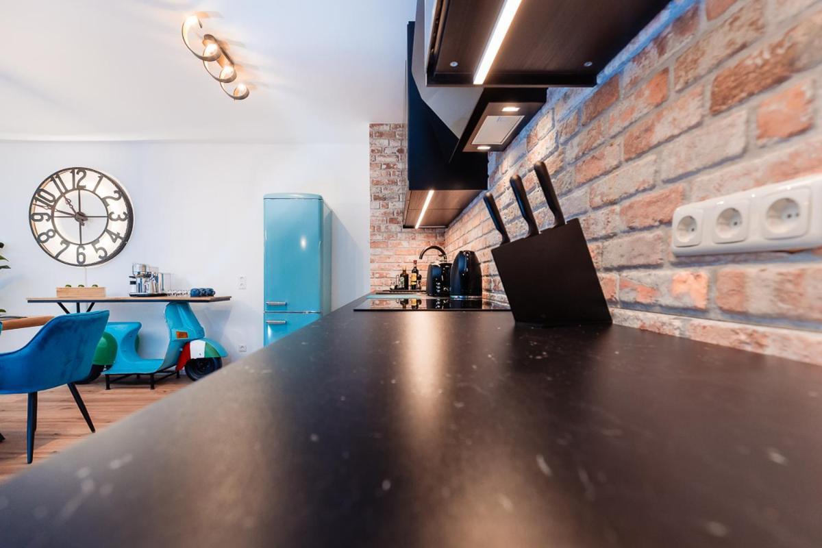 Apartment Bee Design Nespresso Kueche Parkplaetze Ps5 *